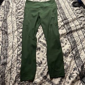Zyia Forest Green 7/8ths LNT leggings with pockets